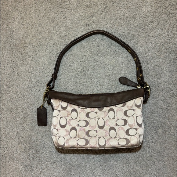 Coach shoulder bag with gold hardware and different shades of brown - Picture 2 of 5